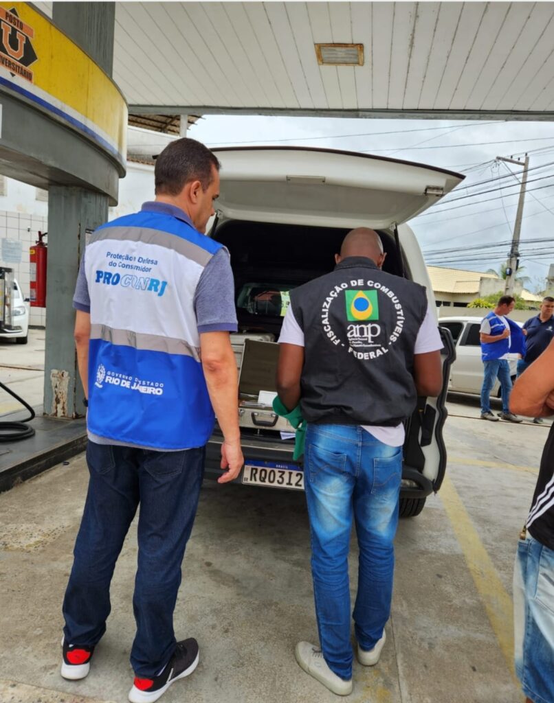 Procon RJ e ANP fazem operação em Campos dos Goytacazes